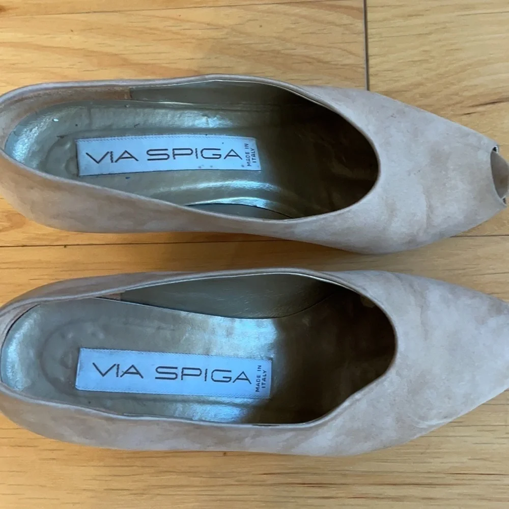 Via Spiga suede peep toe heels